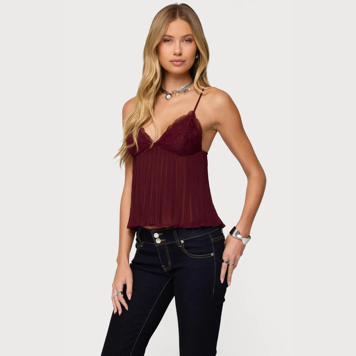 Damen Chiffon Top mit Spitzenakzenten und plissiertem Design Skjora