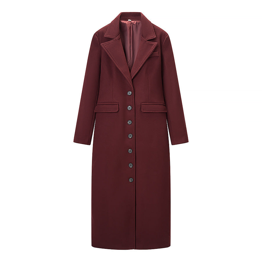 Kvinne Elegant trenchcoat i minimalistisk design med praktiske lommer Skjora