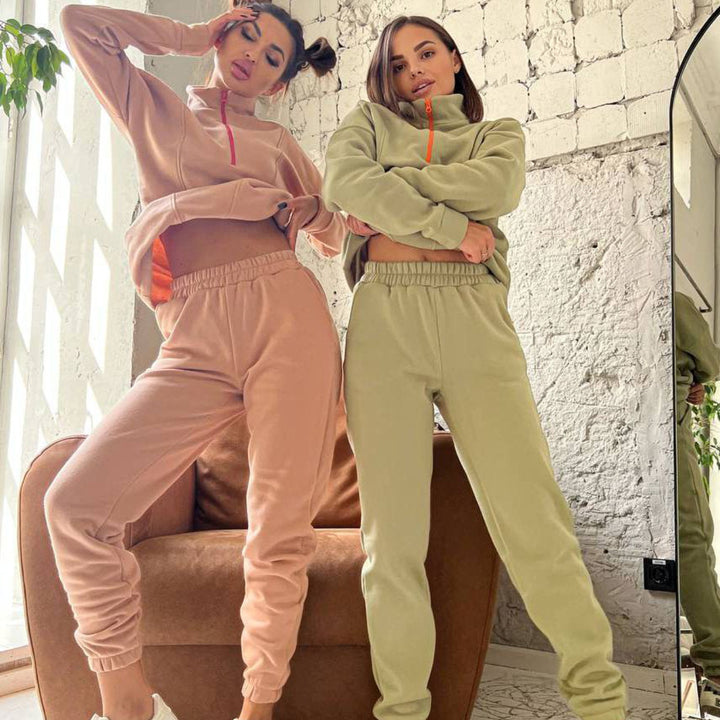 Women's sporty fleece loungewear set with practical zip Skjora