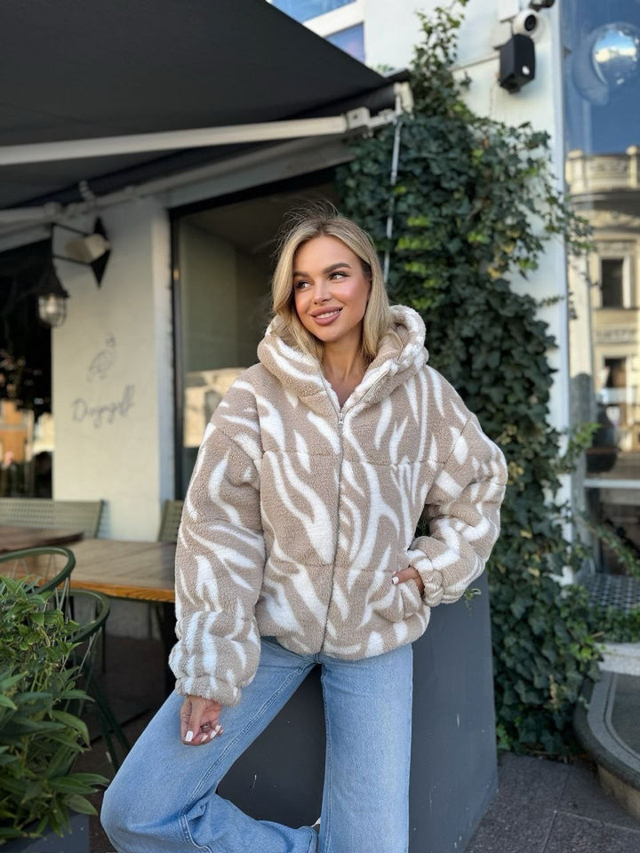 Damer's koselige fleecejakke med oversized passform Skjora