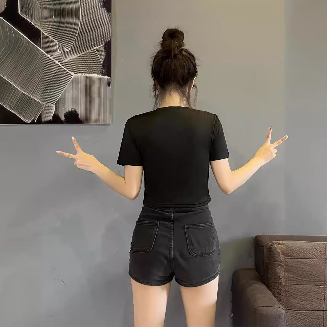 Dame Crop-Shirt med lekent spøkelsesmotiv Skjora