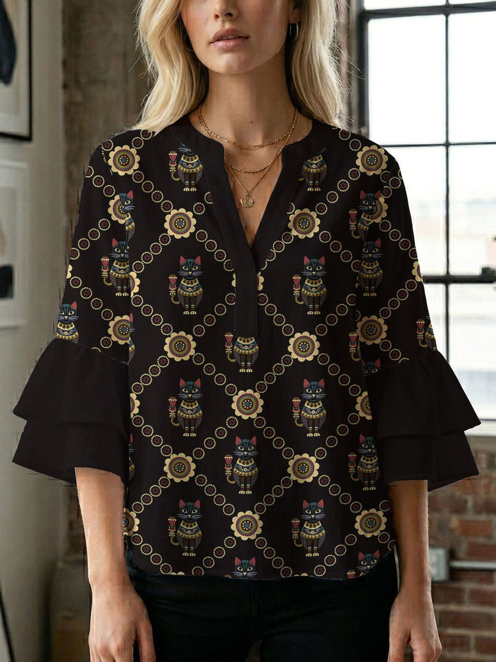 Damebluse med vakker blomstermønster Skjora