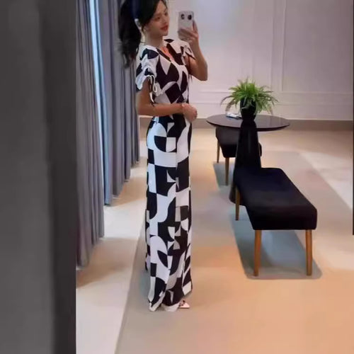Damer Moderne Jumpsuit med grafisk mønster og elegante ermer Skjora