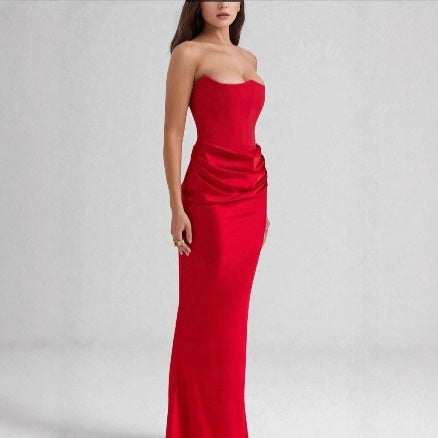Dame Maxikjole med rynker og elegant bustier-utsnitt Skjora