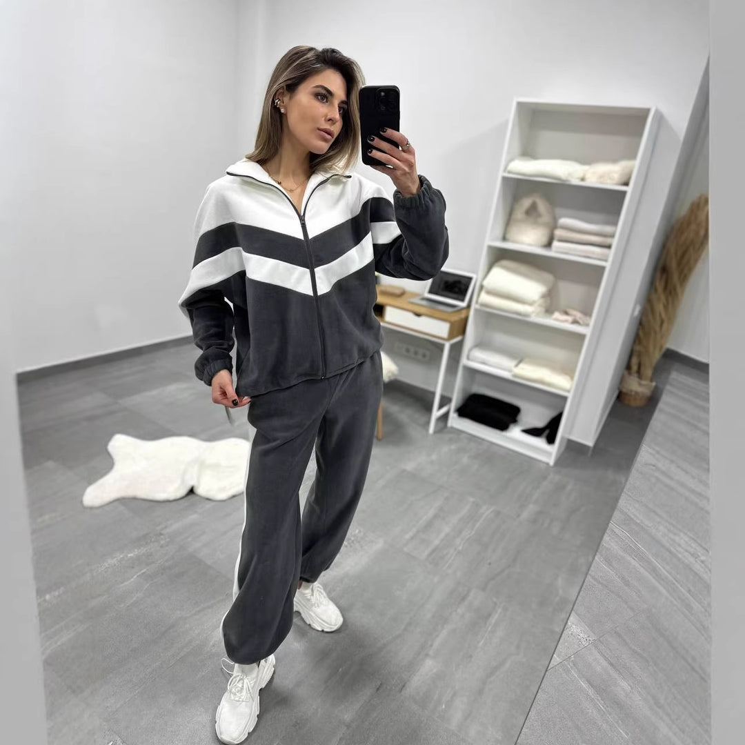 Kvinne kort tracksuit med kontrastfarge aksenter Skjora