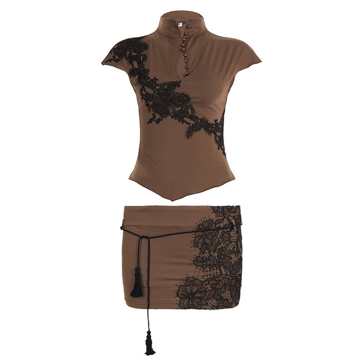 Dame Elegant spiss bluse med moderne krage og raffinerte knappdetaljer Skjora