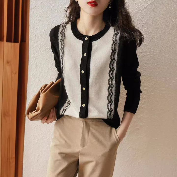 Kvinnens elegante cardigan med blonderkant Skjora