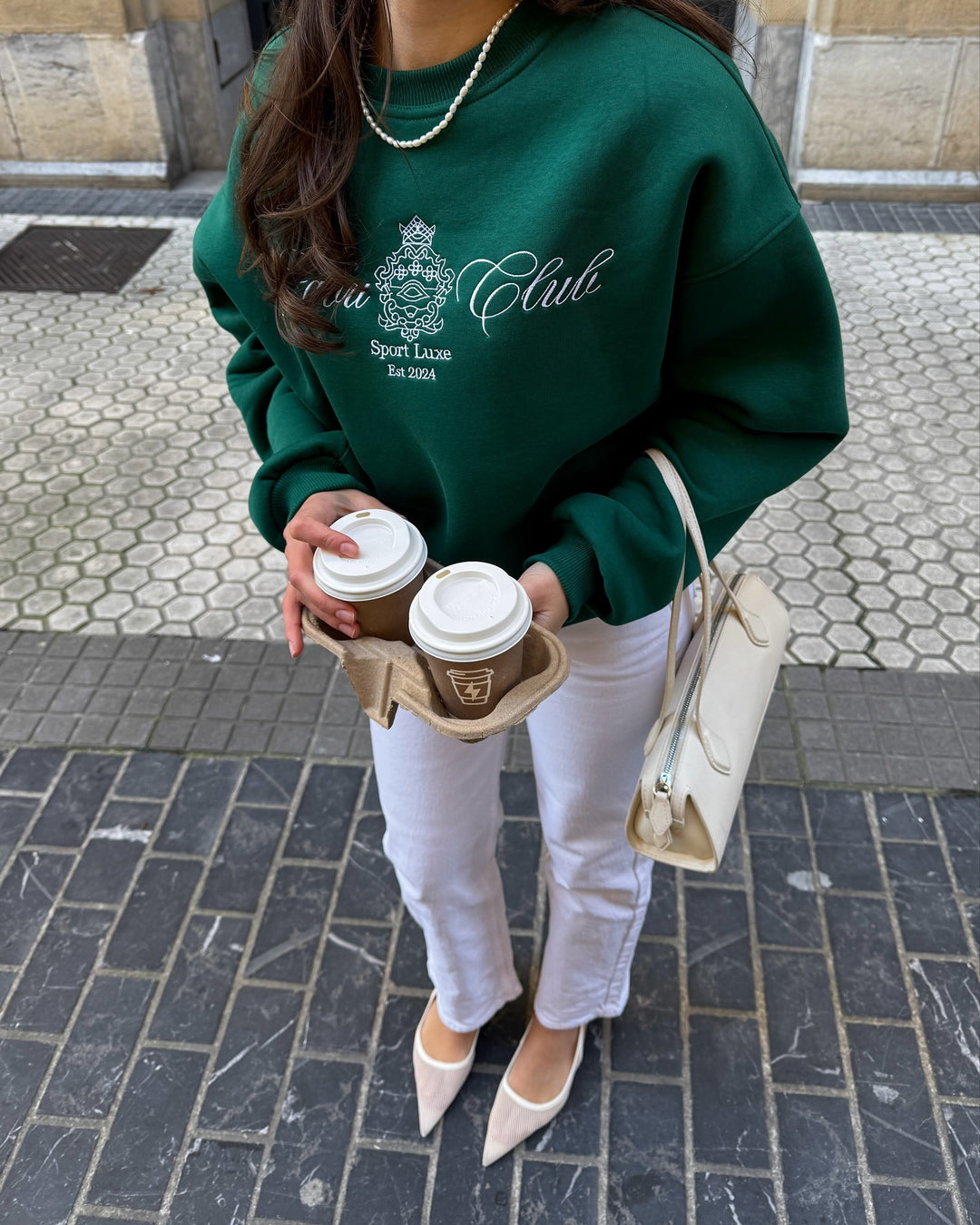 jenter sweatshirt i sporty luksusdesign med stilleggende logo Skjora