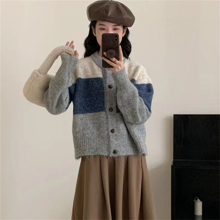 Women's Cozy Knitted Cardigan with Button Closure and Contrasting Color Stripes Skjora