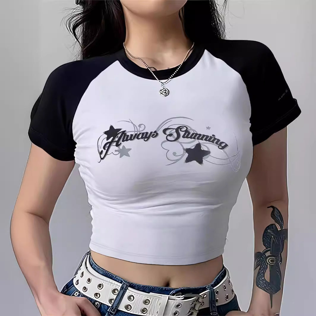 Dame crop-top med motiverende tekst og avslappet snitt Skjora
