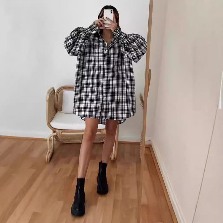 Kvinne Rutet Oversized Skjorte med Casual Snitt Skjora