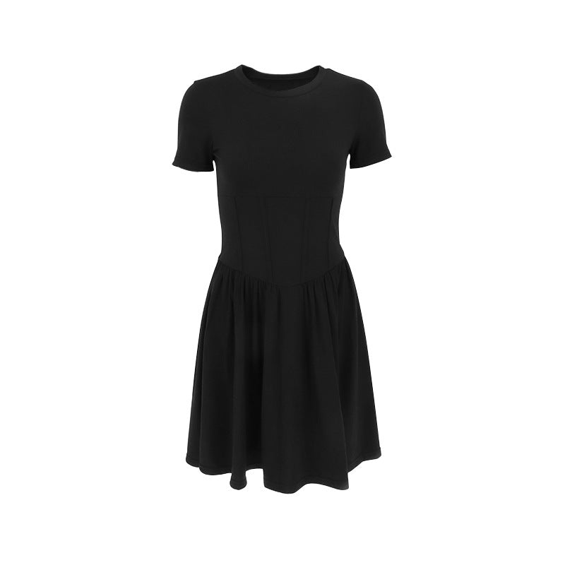 Dame jumpsuit med flatterende snitt og feminin silhuett Skjora