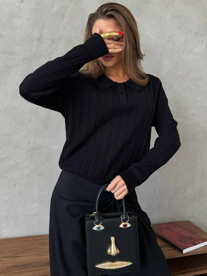 Dame strikkegenser med elegant krage og strukturelt design Skjora