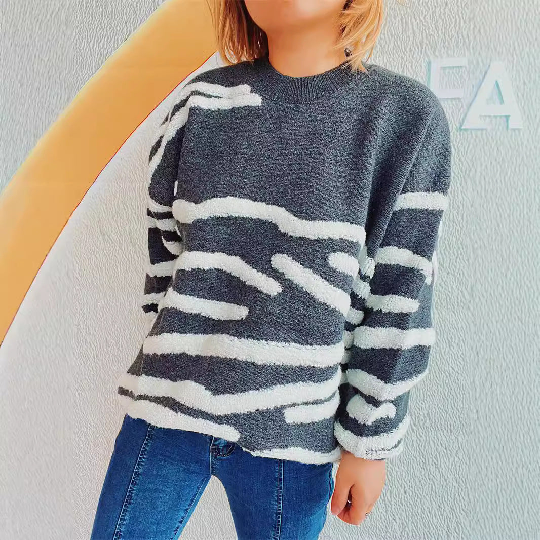 Damer koselig strikket genser med tiltalende zebra stripemønster Skjora