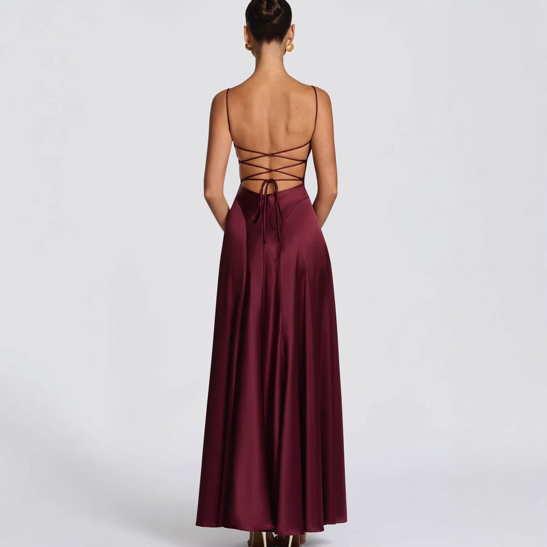 Dame Elegant Maxi Kjole med Sofisticated Spaghetti Stropper og Flytende Satin Skjora
