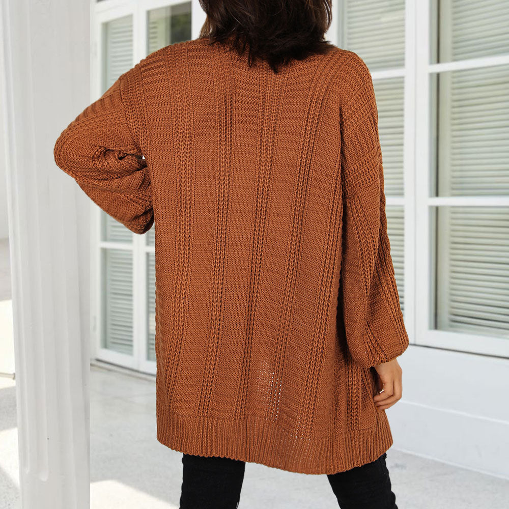 Dame chunky strikket cardigan med elegant knappestolpe og vide ermer Skjora