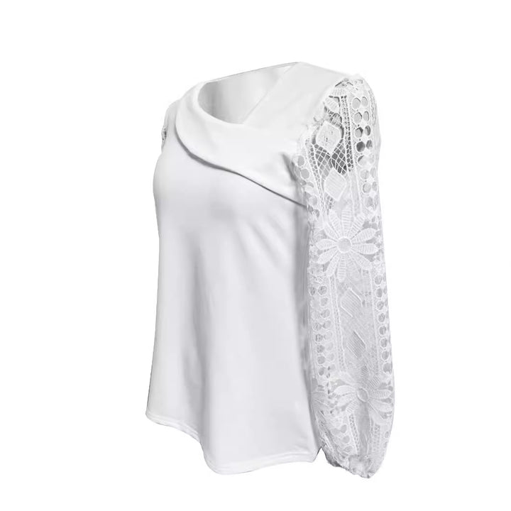 Dame designerbluse med blonder og elegant snitt Skjora