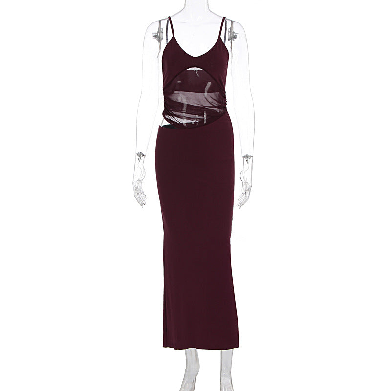 Dame elegant gulvlang wrap kjole med fine stropper og figurskapende design Skjora