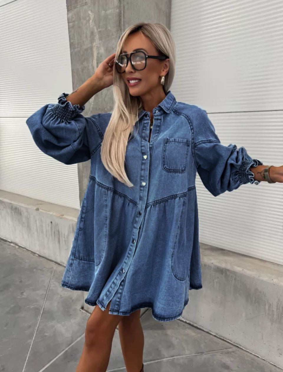 Kvinnenes denim skjortekjole med voluminøse ermer Skjora