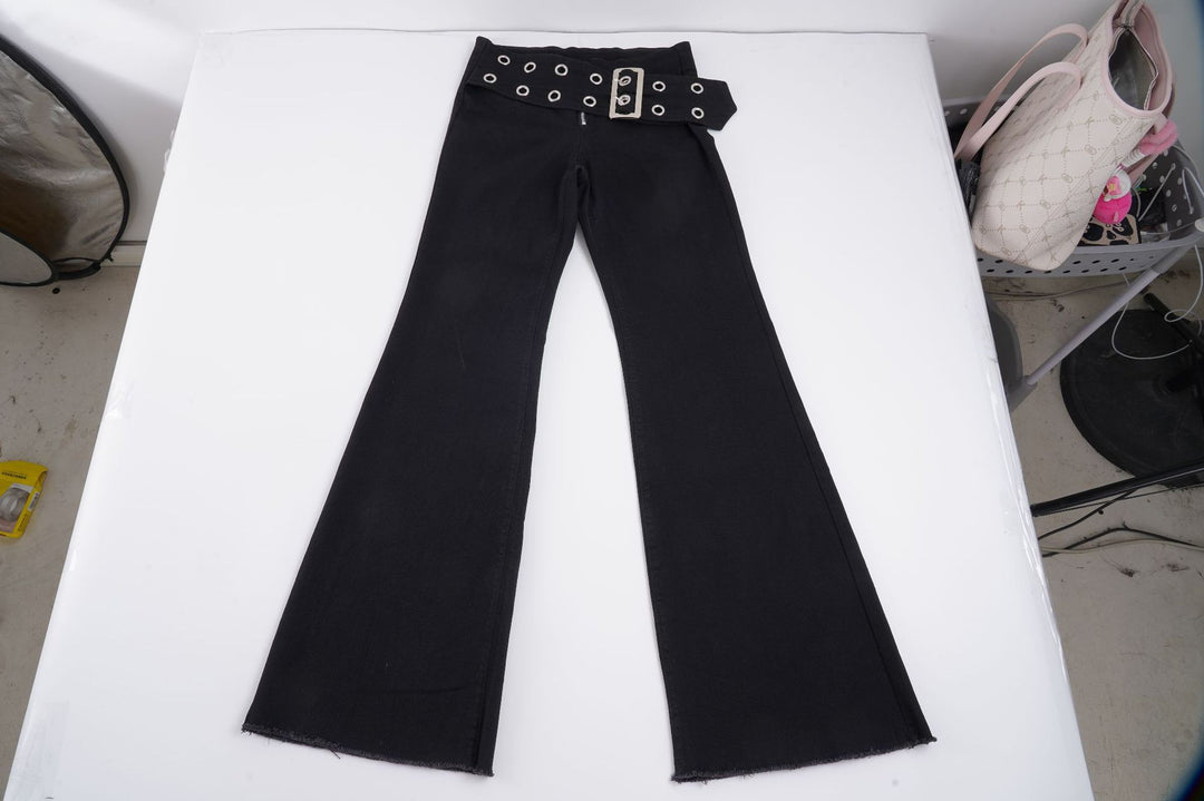 Dame Flared Jeans med justerbart belte og moderne hull-design Skjora