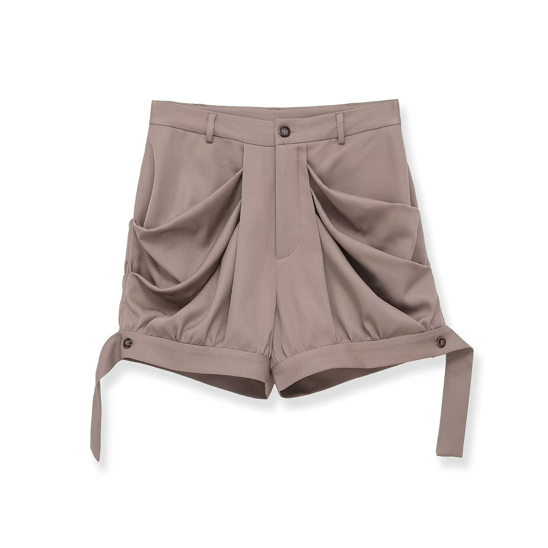 Damer elegante shorts med innovativt foldeskjær og praktiske sidelommer Skjora