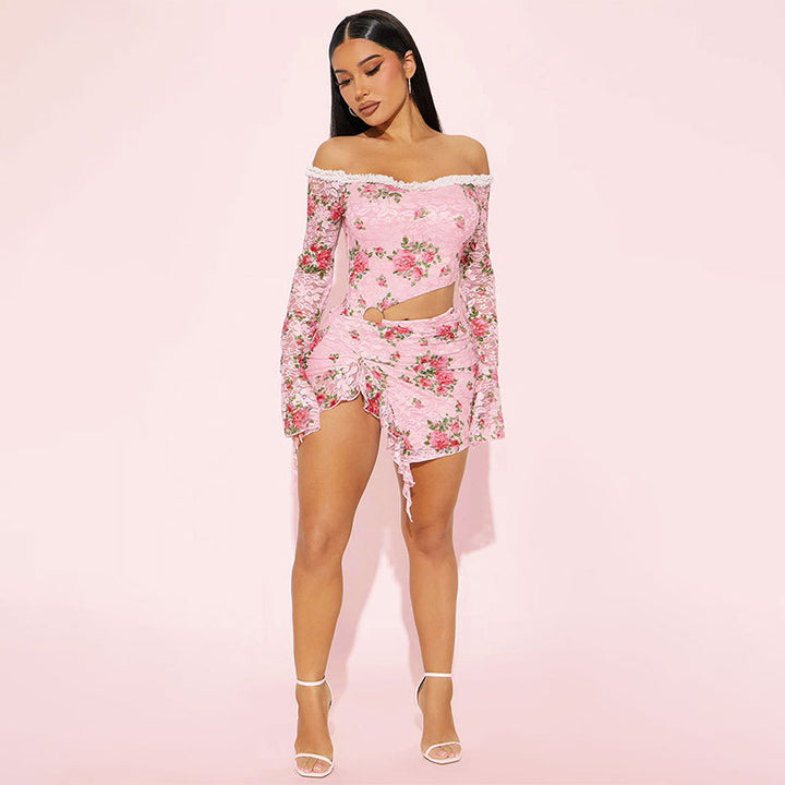 Dame Off-Shoulder Blusenkjole med florale aksenter og asymmetrisk design Skjora