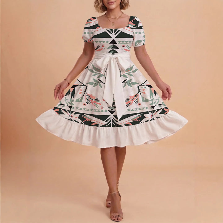 Damen schickes Glitzerkleid mit tailliertem Schnitt und Rüschensaum Skjora