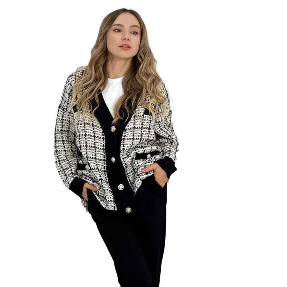 Dames fashionable cardigan med elegant rutemønster og lommer Skjora