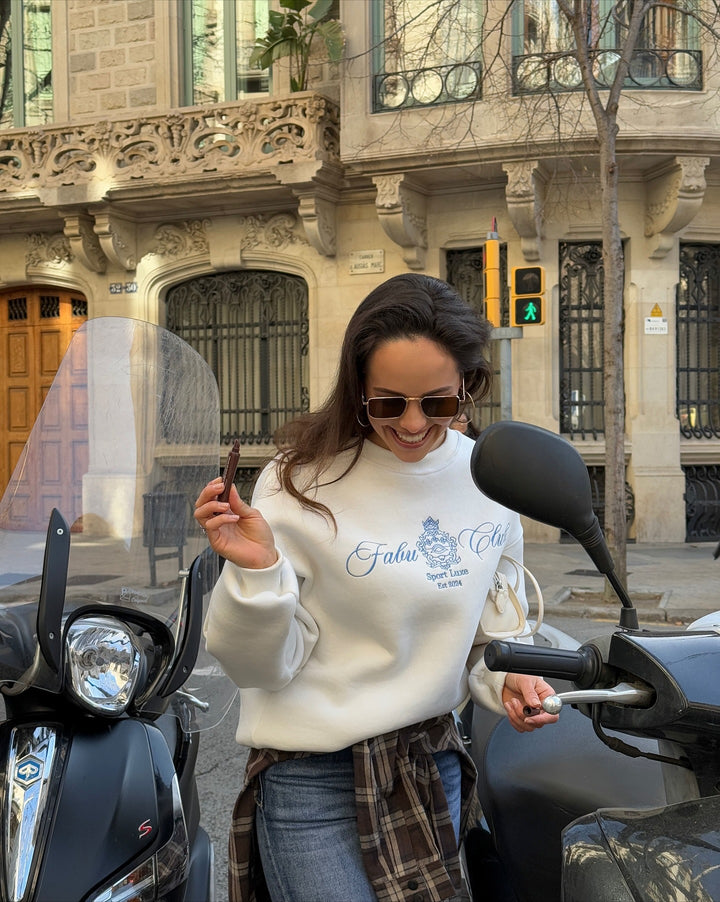 jenter sweatshirt i sporty luksusdesign med stilleggende logo Skjora