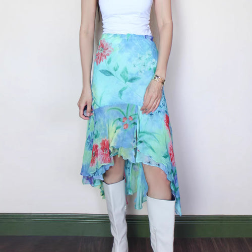 Damer asymmetrisk volangskjørt laget av blomstret chiffon Skjora