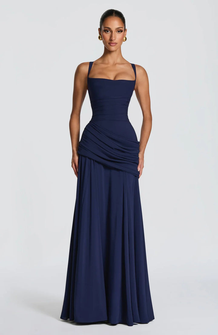 Damer Elegant Bryllupsdrakt med Skreddersydde Volanger og Flott Chiffon Skjørt Skjora