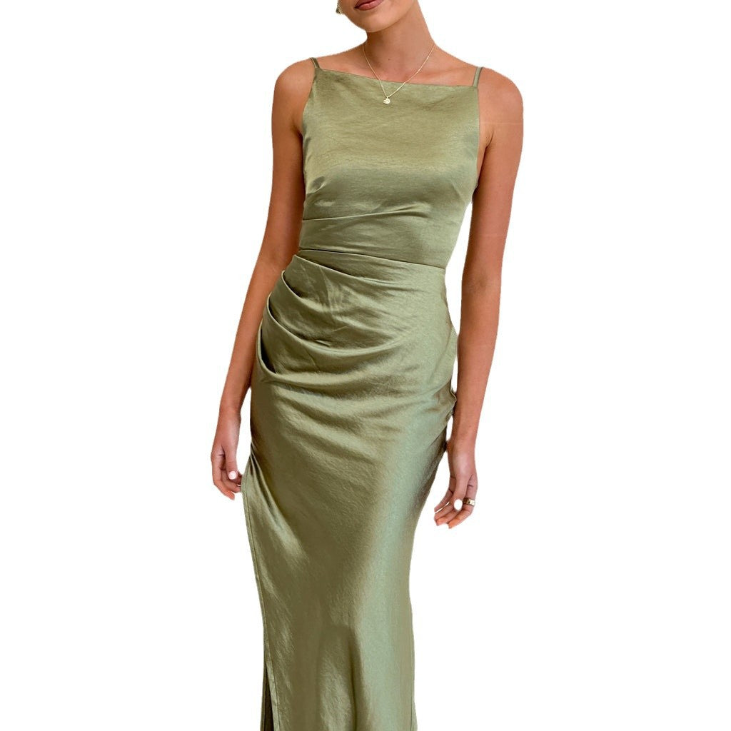 Kvinnelig Elegant Satin Maxi Kjole med Side Splitt og Slanke Spagettistropper