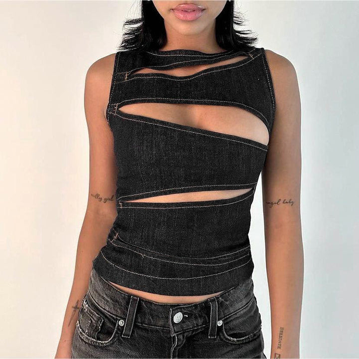 Dame figurtilpasset denim-top med asymmetriske cut-outs og stilig design Skjora