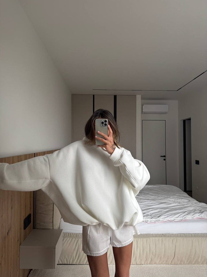 Kvinne Oversized Hettegenser med Gammeldags Snitt Skjora