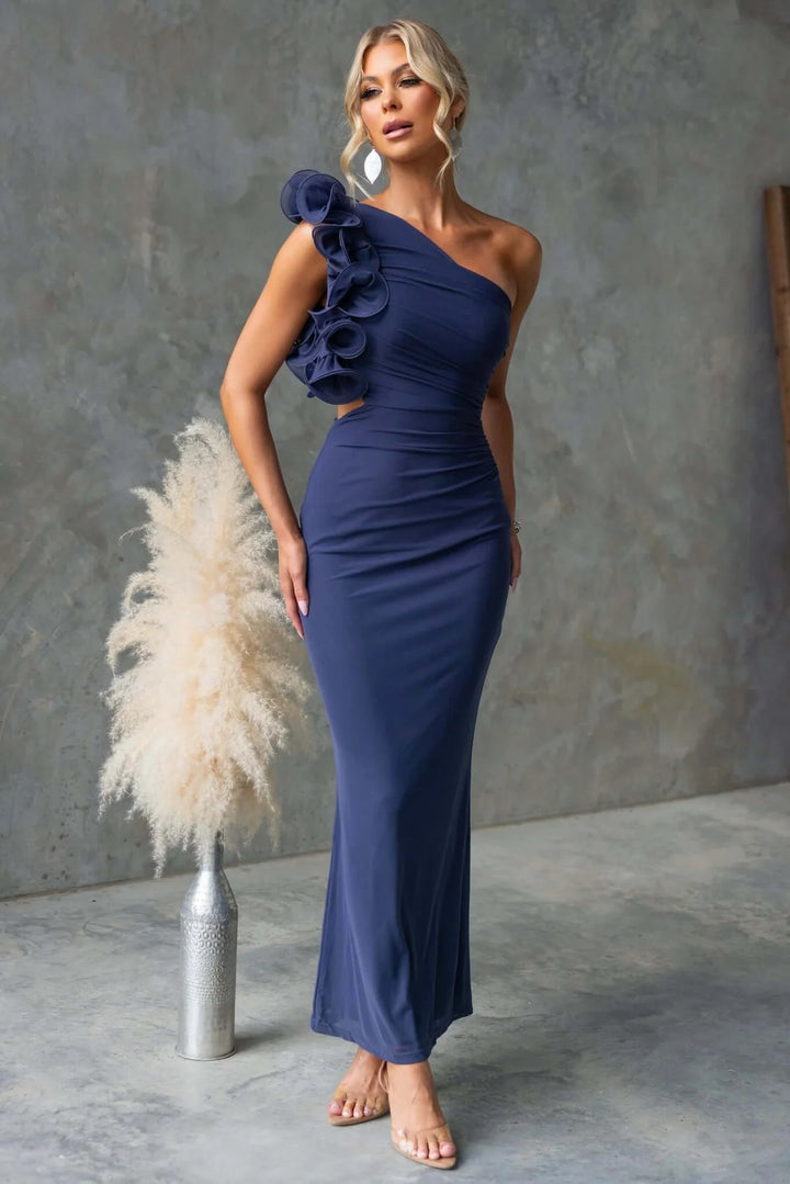 Kvinne Elegant Rynket Maxi Kjole med en Off-Skulder Design og Skreddersydd Passform