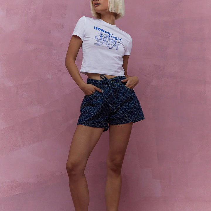 Dame denim shorts med justerbar midje og trendy snitt