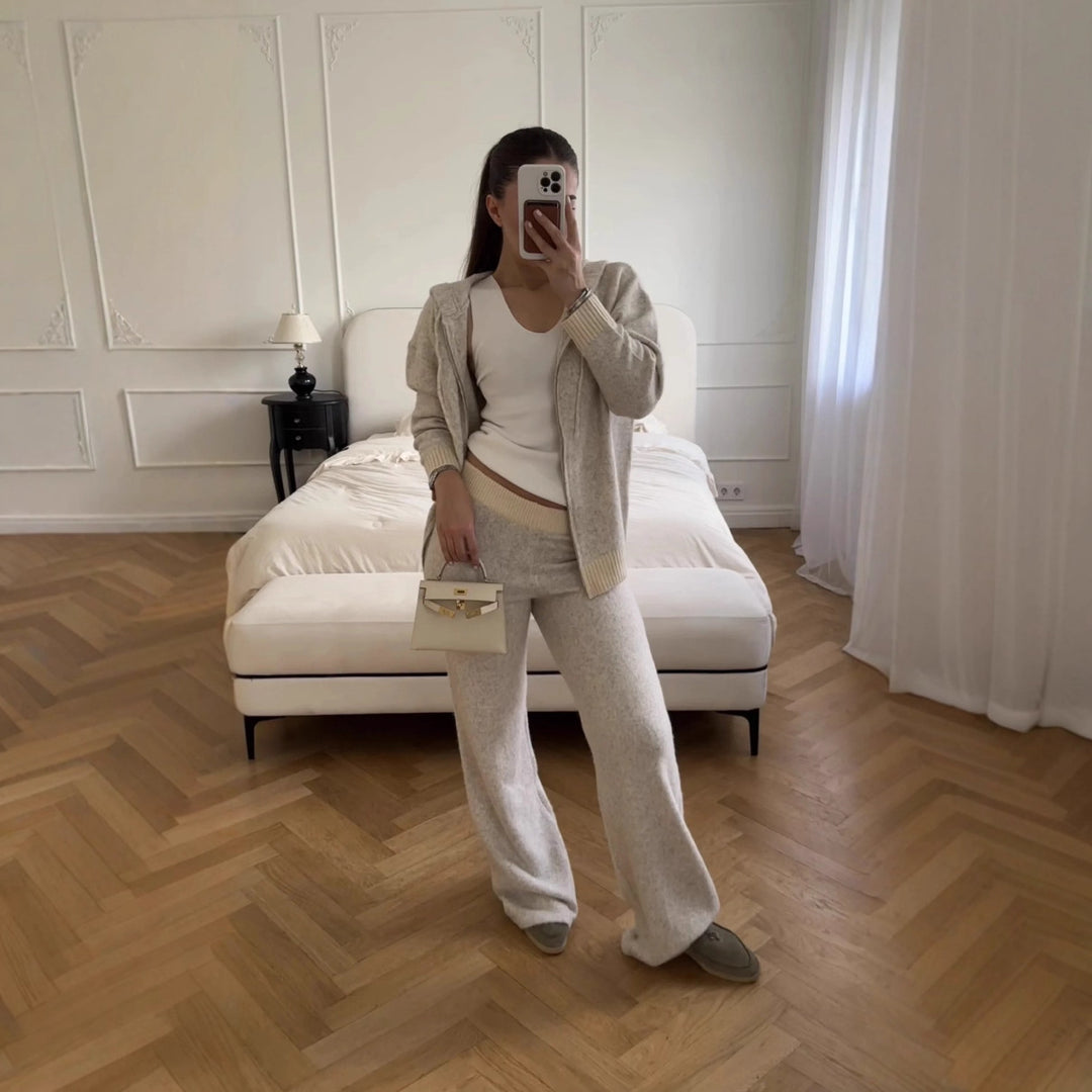 Kvinnens koselige strikkede jumpsuit i en avslappet passform med glidelås Skjora