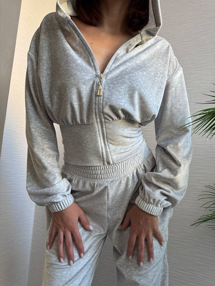 Kvinnors sportiga sweatjacka med hög krage Skjora