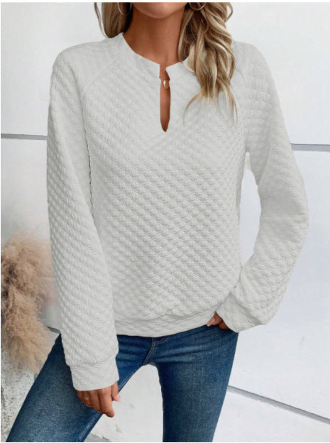 Damegenser med teksturert quiltet design og fashionable halslinning Skjora