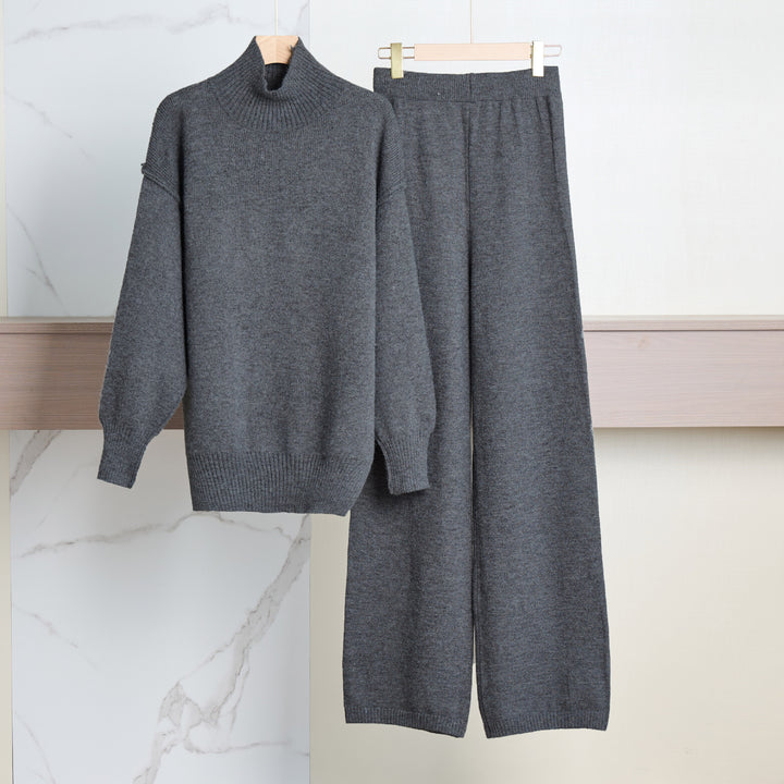 Dame Cozy Loungewear Set laget av myk strikket Skjora