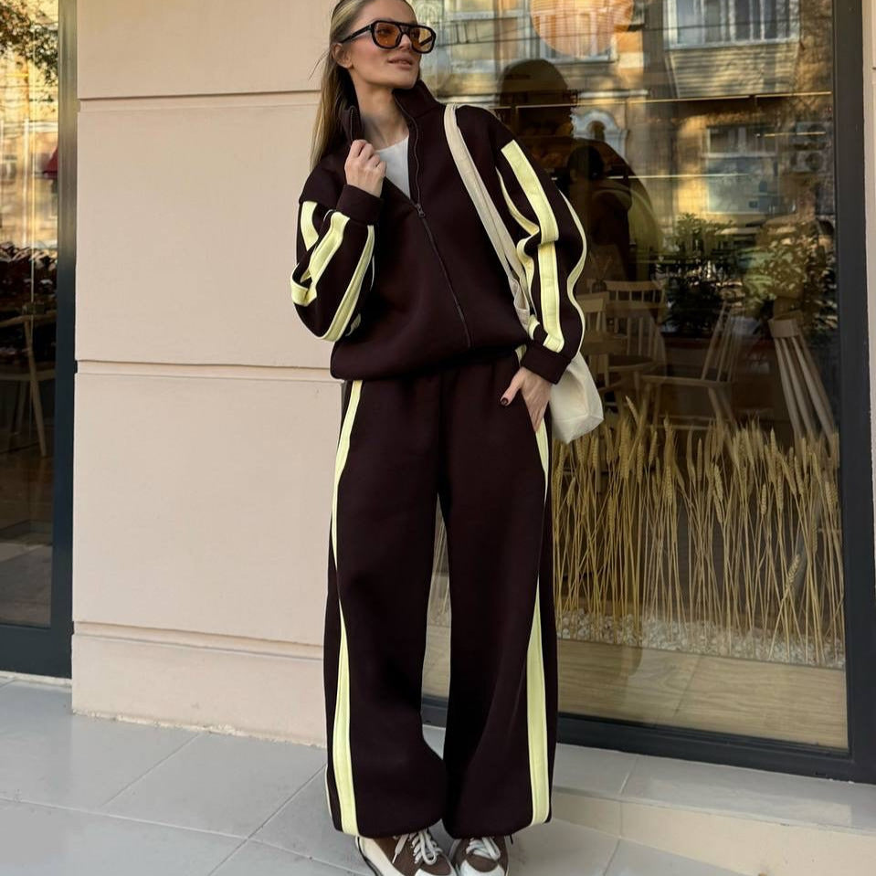 Dames sportieve fleece jacket en losse broek combinatie Skjora