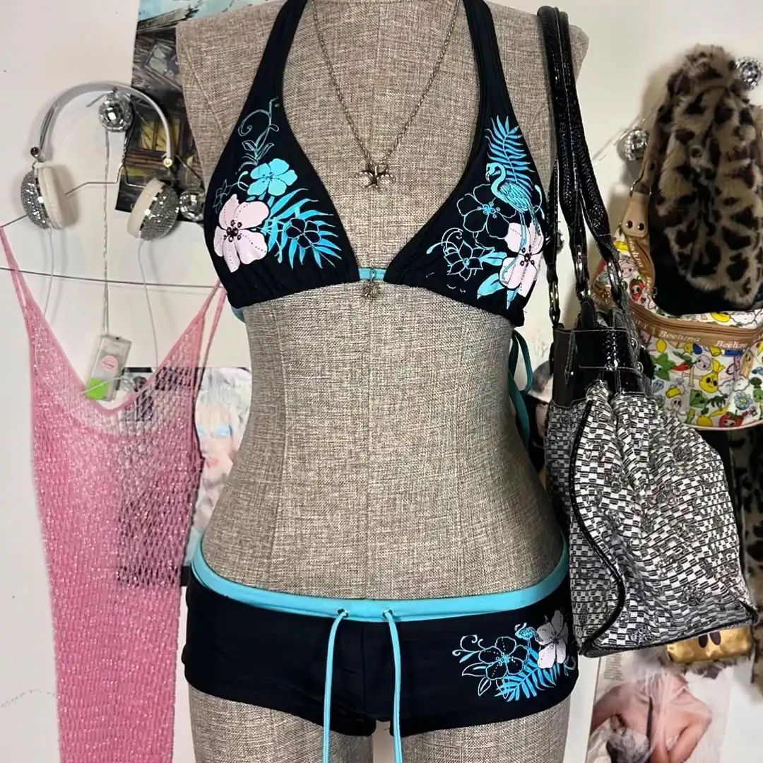 Dame-bikini-sett med blomsterdesign og justerbare stropper Skjora