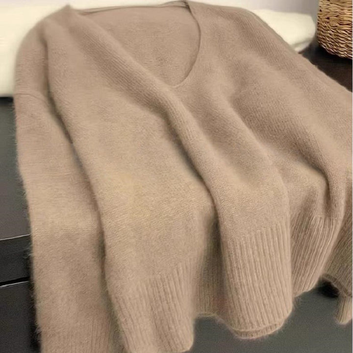 Kvinne Elegant V-Hals Genser med Ribbstruktur og Casual Snitt Skjora