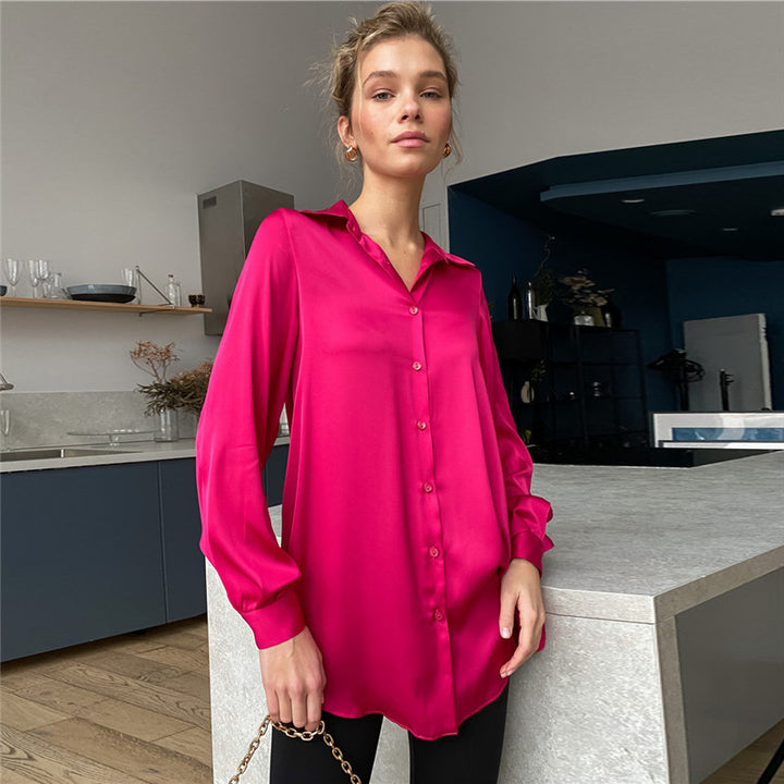 Elegant silke skjorte for kvinner med knappelukking Skjora