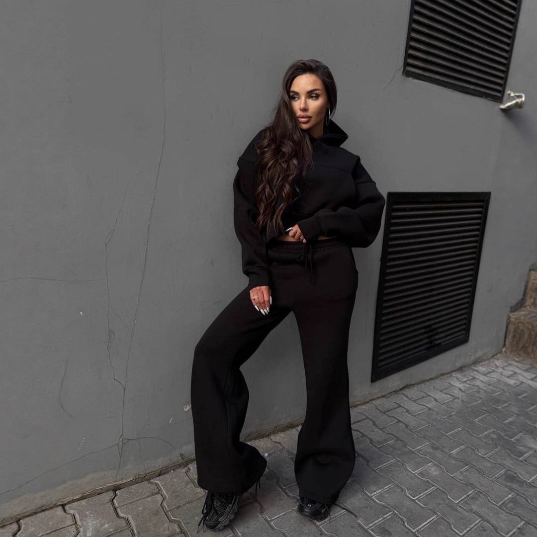 Damer casual cropped hoodie og vid skjæring joggers sett Skjora