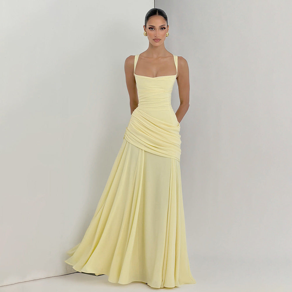 Dame Elegant kveldsdrakt med Off-Shoulder-design og Flytende Cape Skjora