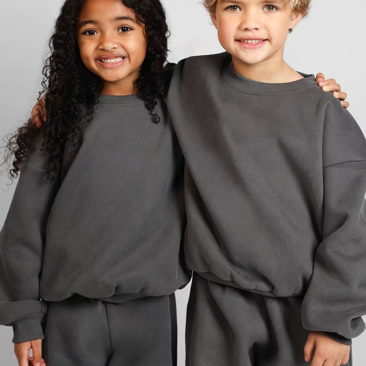 Dames avslappet sweatshirt med droppede skuldre og mykt materiale