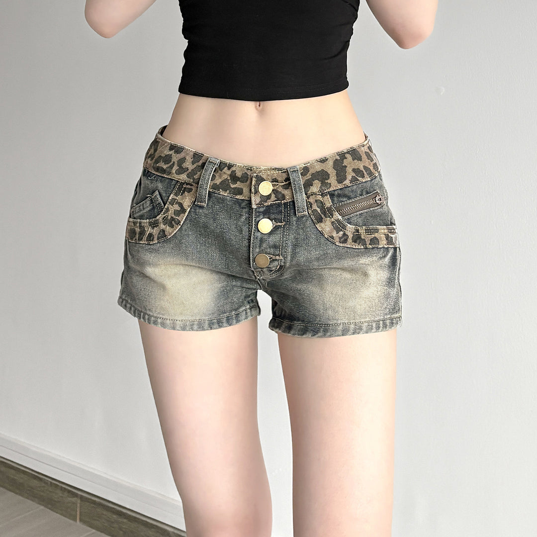 Dame Korte Jeansshorts med P leopardmønster og rynket belte Skjora