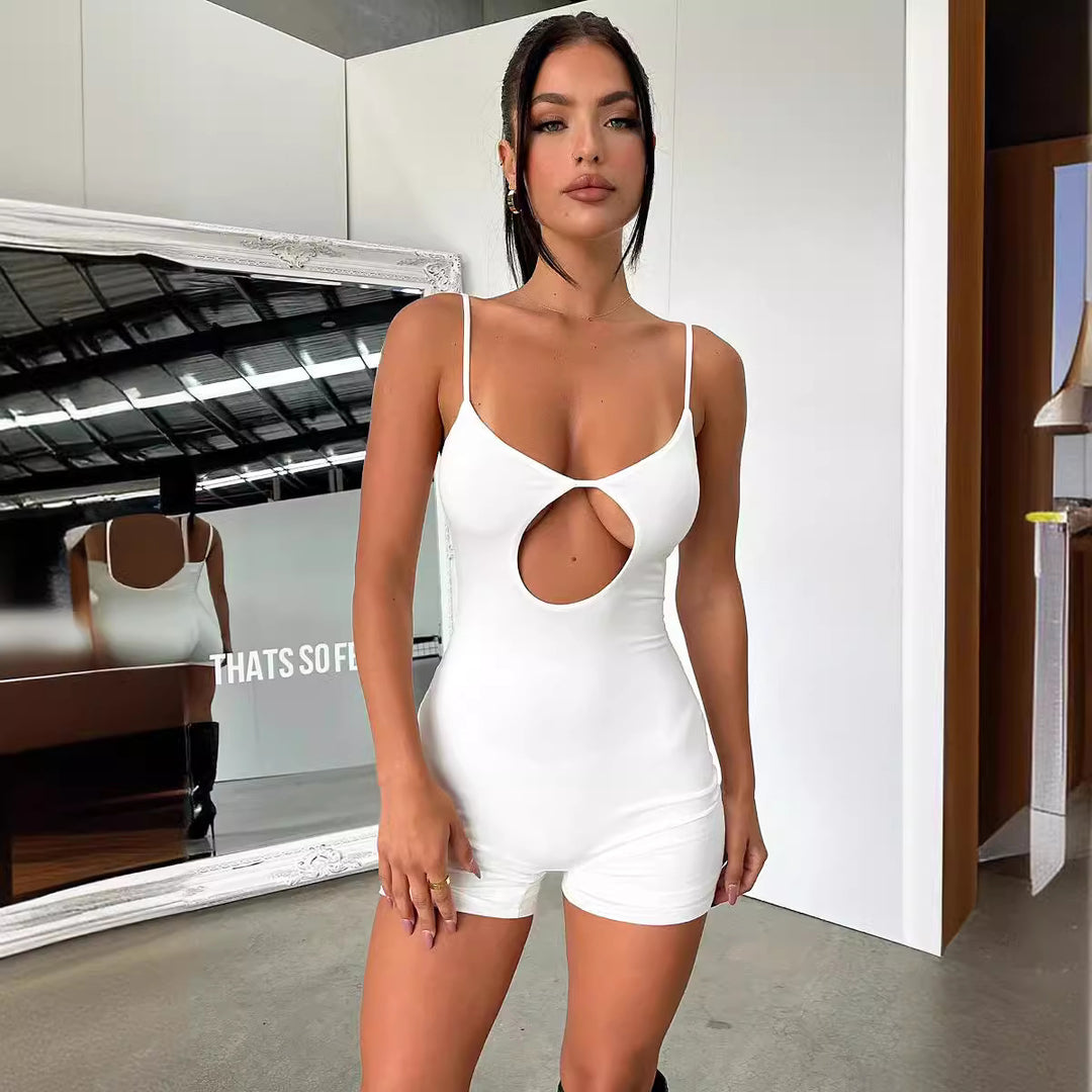 Damer figursydd jumpsuit med forførende cut-out og spaghetti stropper Skjora