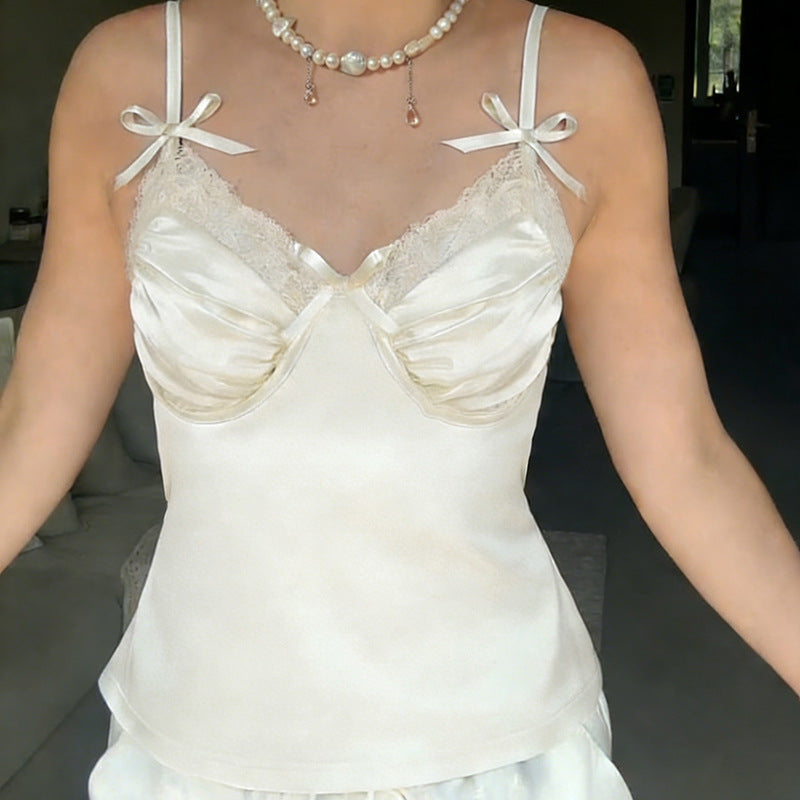 Dame Satin-Camisole med blonder og leken sløyfer Skjora